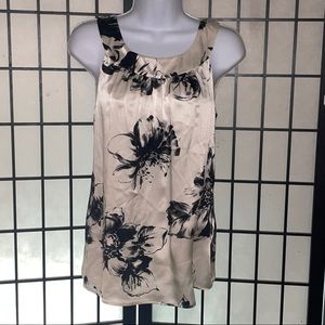 Ann Taylor ladies blouse size 6 petite